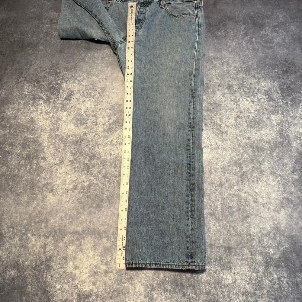 Levis‎ 501 Original Fit Button Fly Jeans Mens 36x30 Light Wash Blue Denim